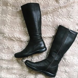 *final price drop* PRADA boots || dark brown ||